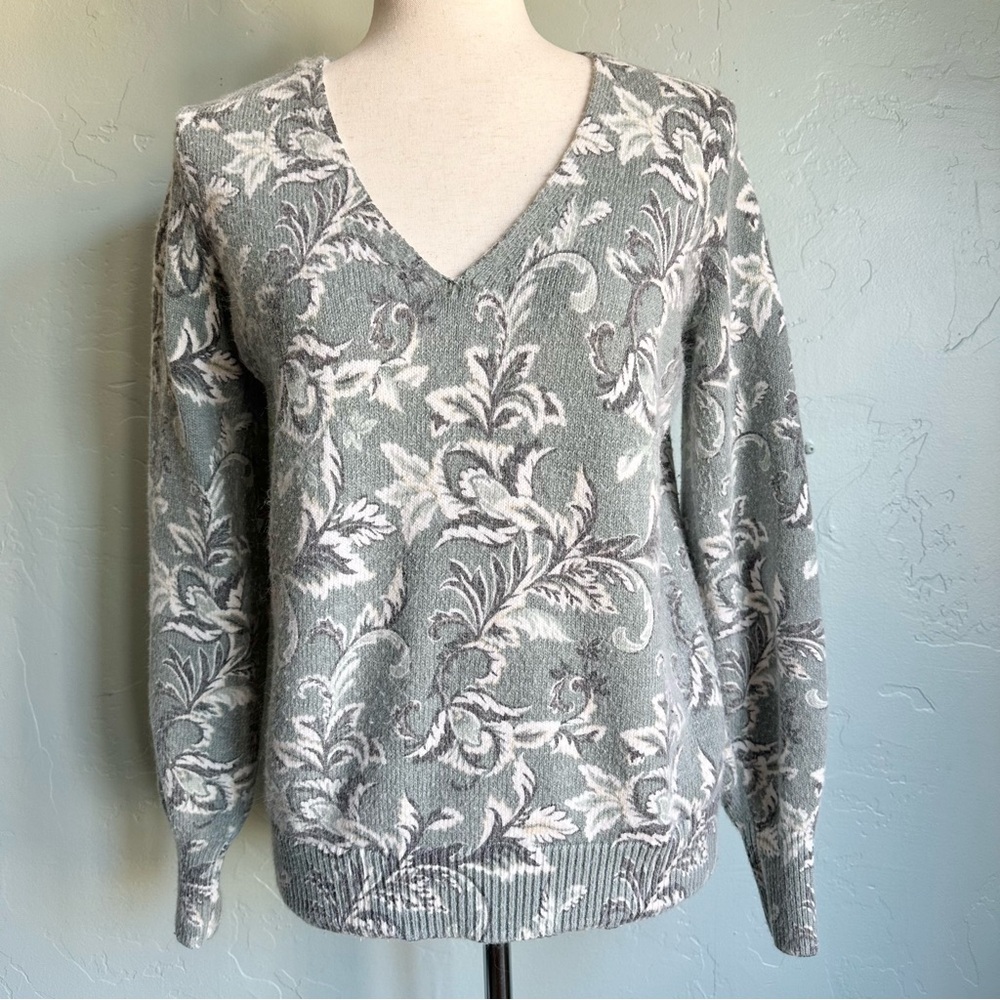 LOFT Women Soft Knit Feminine Floral V-Neck Sweater‎ Light Blue-Green Small EUC